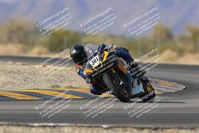 media/Dec-17-2022-SoCal Trackdays (Sat) [[224abd9271]]/Turn 7 Set 1 (1125am)/